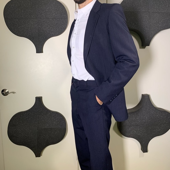 Barryton Vintage Wool Blend Blue Pinstripe Suit - Picture 3 of 8